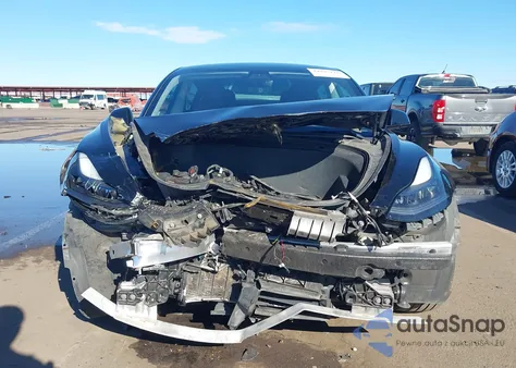 2021 Tesla Model 3 Standard Range Plus Rear-Wheel Drive from USA, damaged, VIN 5YJ3E1EA6MF986065